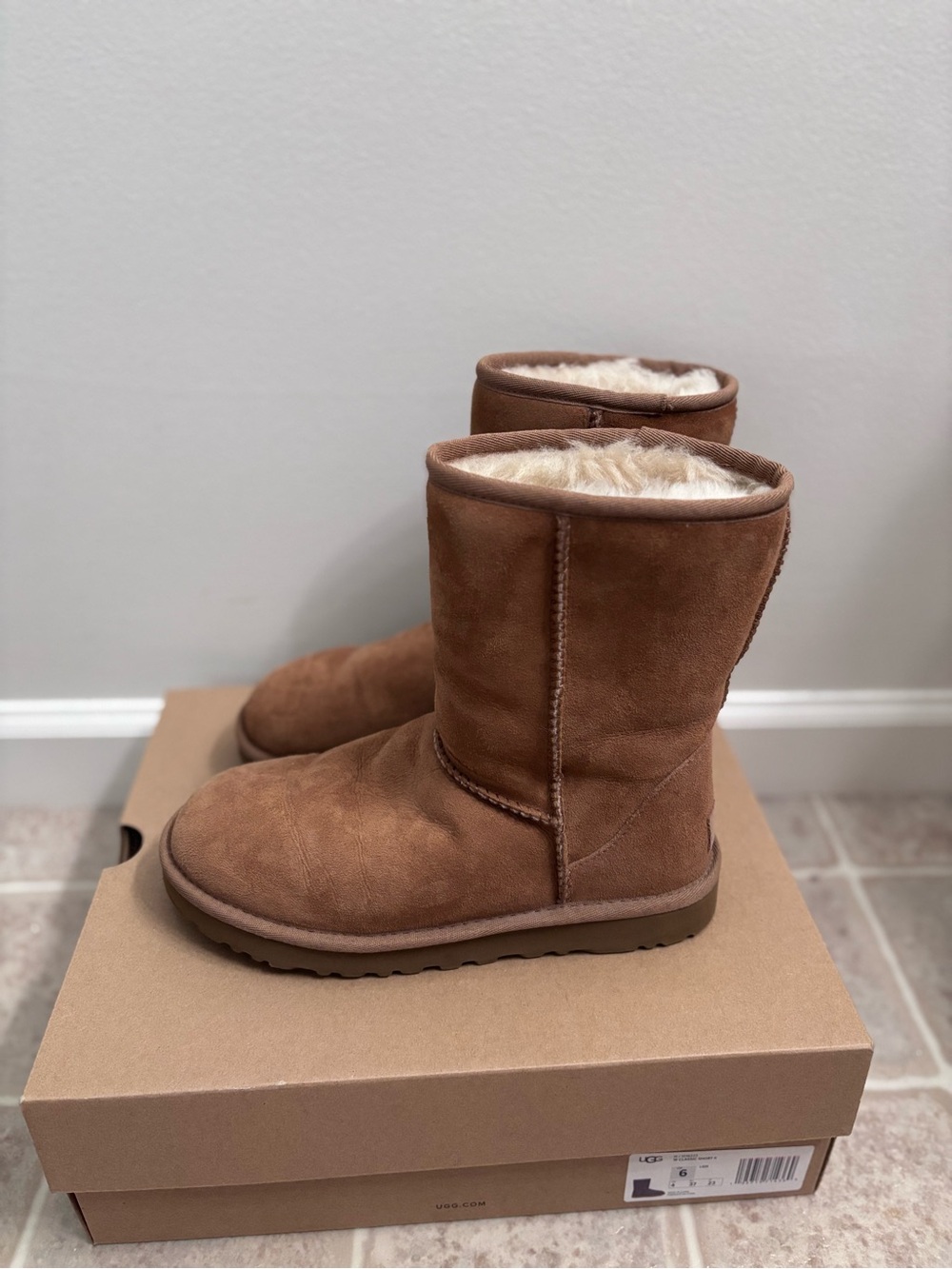 UGG Classic Chestnut Shearling Lined Suede Boots